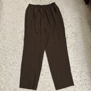 Karris Korner woman’s dress pants size 16W.  Brown